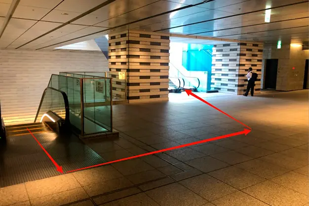 大門からの道案内３